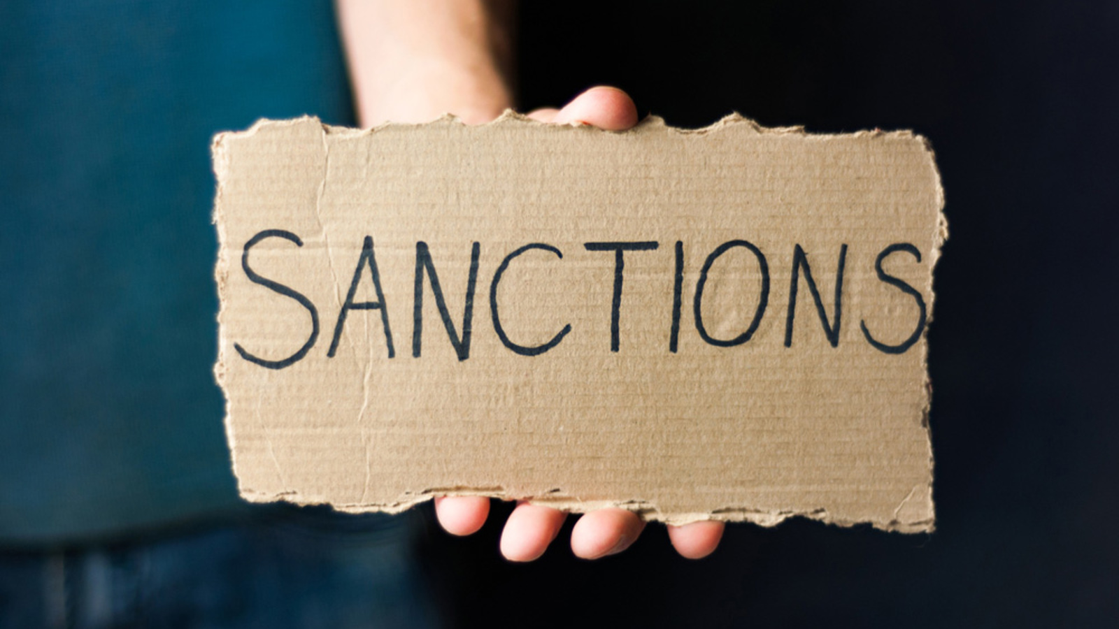 Как банки России будут работать под санкциями?