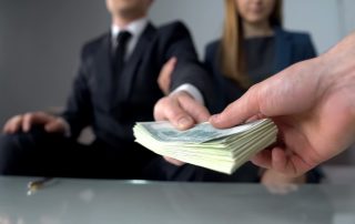 Как вернуть свои деньги, которые дал взаймы по расписке?