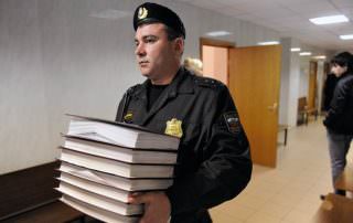 Глава ФССП рассказал о мерах поддержки россиян в пандемию