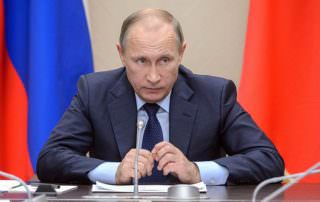 Долги россиян поставили рекорд. Путин поручил разобраться