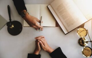 Может ли банк инициировать банкротство должника без судебного акта?