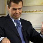 Медведев лайкнул закон, меняющий отношения банков и должников